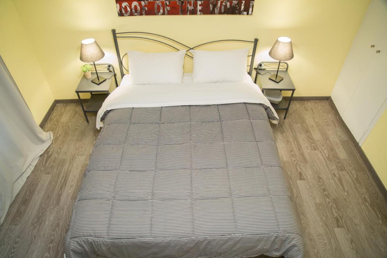 דירות אתונה Cozy Renovated Flat In Koukaki מראה חיצוני תמונה