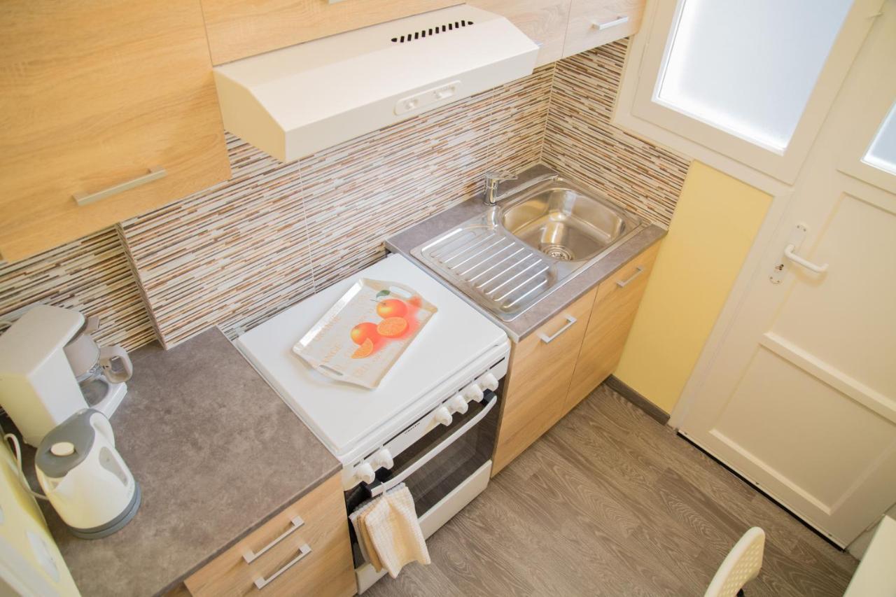 דירות אתונה Cozy Renovated Flat In Koukaki מראה חיצוני תמונה
