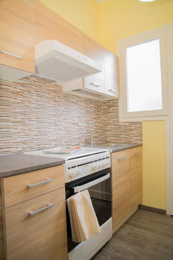 דירות אתונה Cozy Renovated Flat In Koukaki מראה חיצוני תמונה